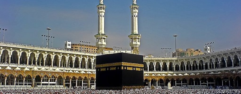 Kaaba_mirror_edit_jj